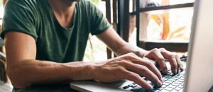 blogging_arms